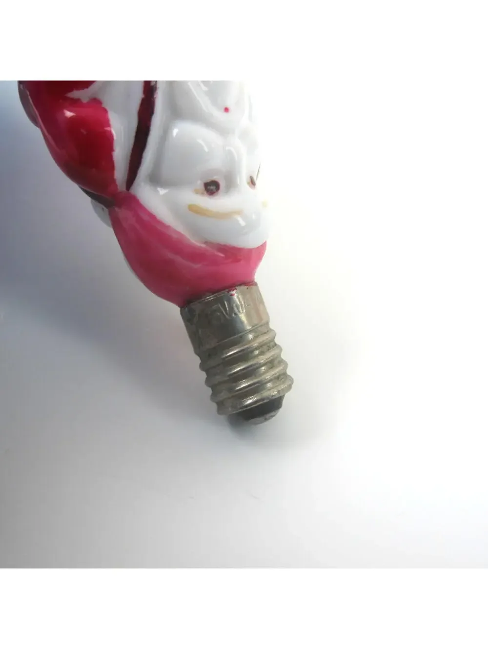 Vintage Santa Claus Christmas Milk Glass Light Bulb C6 Figural w/ Toy Sack Japan